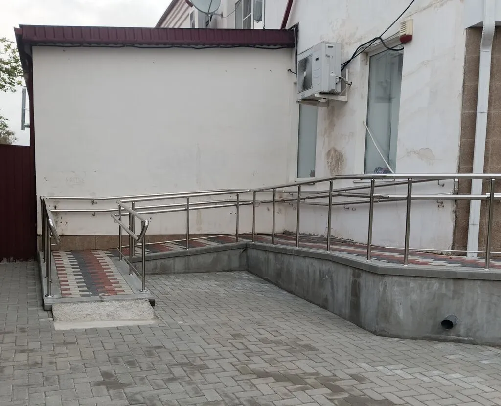 пандус в учреждение