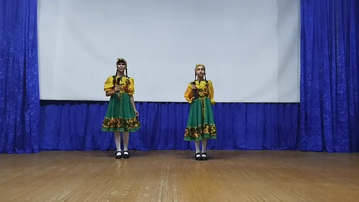 Дуэт Лупандина Василиса Александровна и Николенко Анастасия Владимировна, песня «Матушка-Земля», МКУ «Винодельненский ДК», рук. Гульгузимова Д.М.